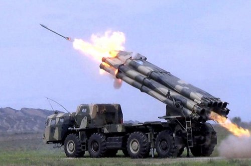 Azərbaycan Ordusunun raket və artilleriya bölmələri döyüş atışları icra edib