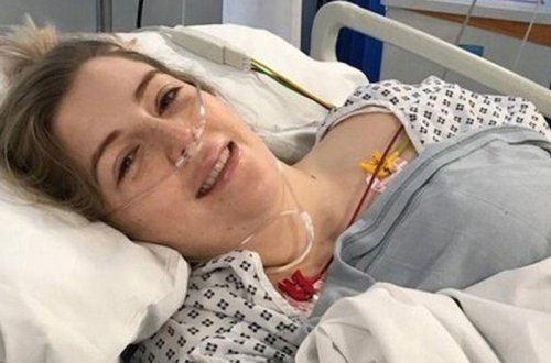 23 yaşlı qız gərnəşəndə insult oldu – İnanılmaz hadisə