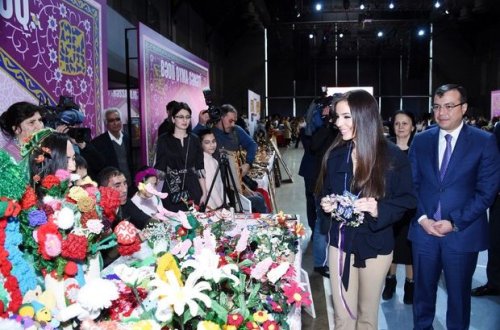 Leyla Əliyeva sağlamlıq imkanları məhdud uşaq və gənclərin sərgisində - FOTO