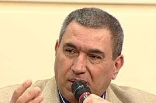Əməkdar artist yarızirzəmidə yaşayırmış — 