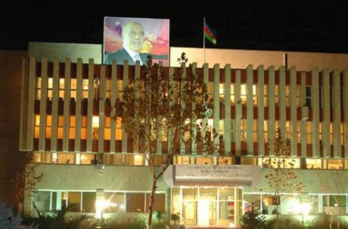 Xətai İcra Hakimiyyəti özü-özünü təkzib etdi – Tikinti dayandırıldı