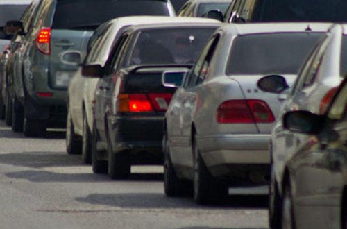 Bakının bir sıra küçə və prospektlərində tıxac yarandı