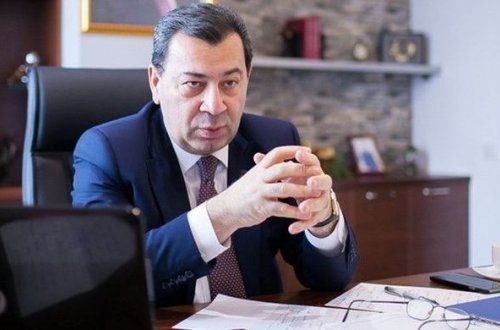 Millət vəkili: Kağız parçasının deyil, biliyin arxasınca getməliyik