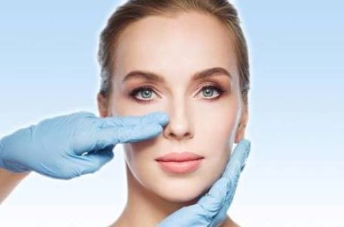 Bakıda gənc qız burun əməliyyatından sonra həyatını itirdi (FOTO)