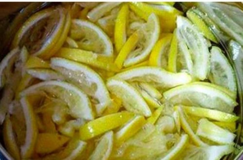 57 yaşım var, mən bu içkidən, cəmi yarım stəkan içərək, 12 kq artıq çəkidən və oynaqlardakı şişdən və ağrıdan qurtuldum-Resept