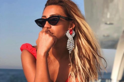 “Öz həyatınıza baxın, qırqovullar” - Röya izləyicilərini təhqir etdi