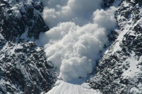 Qar uçqununa düşən əsgərin meyiti tapıldı