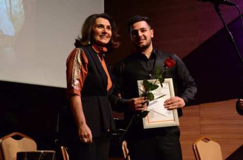 В Баку прошла церемония награждения победителей конкурса “Hüsnü-cəmal, əqli kamal” (ФОТО)