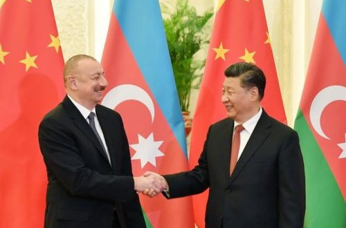 İlham Əliyev Si Cinpinlə görüşdü - FOTO