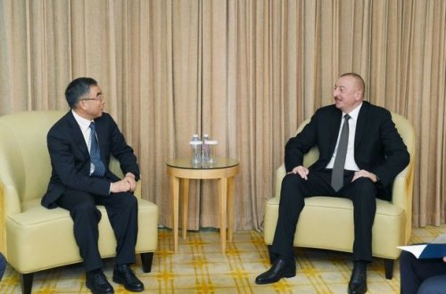 İlham Əliyev “Huawei” şirkətinin sədri ilə görüşdü - FOTO