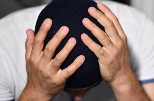 Житель Баку пытался покончить собой, решив, что убил собственную супругу