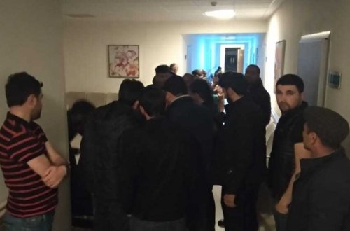 В Лянкяране бешеные собаки покусали 9 человек – ВИДЕО