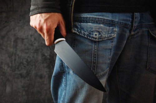 Bakıda sərxoş kişini bıçaqladılar - VİDEO