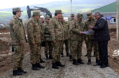 Zakir Həsənov cəbhəboyu zonadakı hərbi obyektlərdə - FOTO