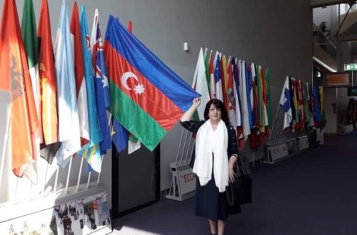 Tanınmış həkim Azərbaycanı beynəlxalq konfransda təmsil etdi