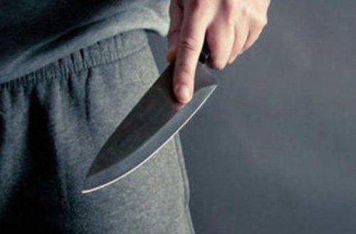 Муж ударил жену ножом в Геранбойском районе