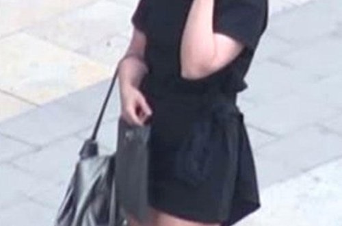 Qadın mağazada şalvar geyinərkən ona toxunan kişini polisə verdi - VİDEO