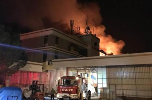 В турецкой провинции горит текстильная фабрика