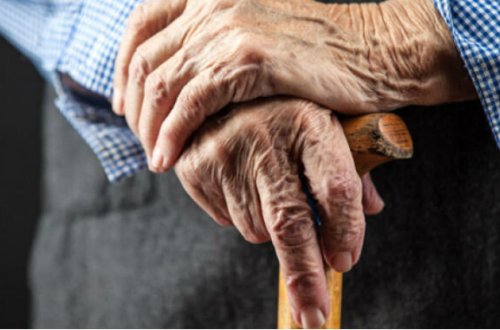 Xanımını itirən yaşlı kişi çaya düşüb boğuldu