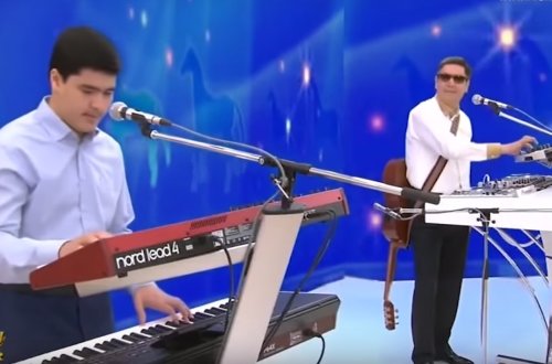 Президент Туркменистана и его внук зачитали рэп - ВИДЕО