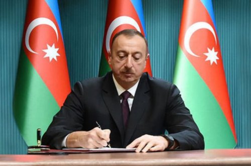 Prezident “Nə? Harada? Nə zaman?”ın üzvlərini təltif etdi