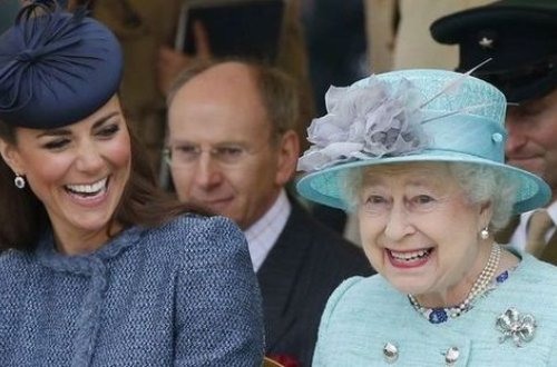 Qayınana gəlininə orden verdi - 8 illik ailə həyatına görə