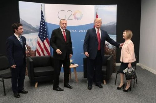 Переводчицей президента США оказалась этническая азербайджанка (ФОТО)