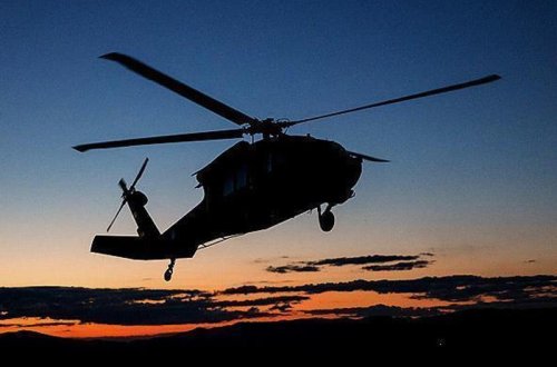 Havay adalarında helikopter küçəyə düşdü: 3 ölü