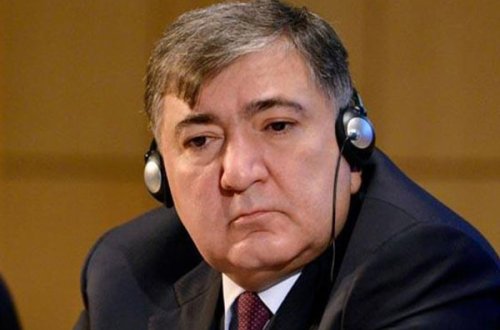 Sabiq nazir Azərbaycandakı şirkətlərini xaricə köçürür