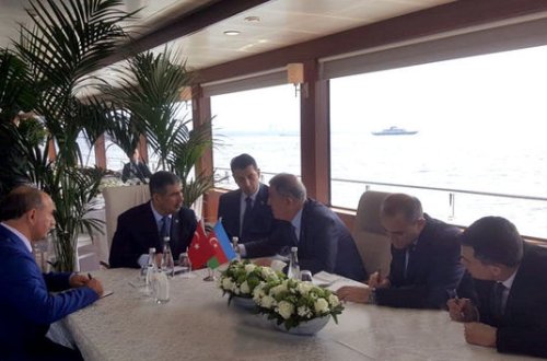 Zakir Həsənov Türkiyə müdafiə naziri ilə görüşüb