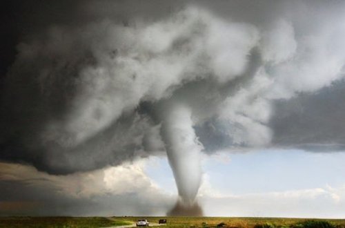 Разрушительный торнадо в Румынии - ВИДЕО