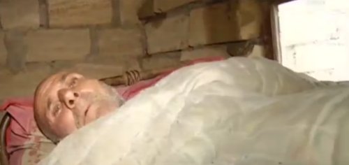 İt damında saxlanılan kişi ilə bağlı şok faktlar üzə çıxdı: Arvadı döyüşə getdiyi üçün ondan boşanıb