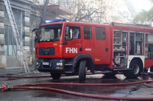 SON DƏQIQƏ: Sumqayıtda yaşayış binasında YANĞIN - Sakinlər təxliyə edildi