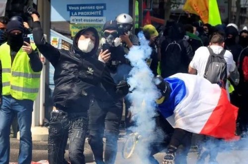 Столкновения в Париже: 380 задержанных - ВИДЕО