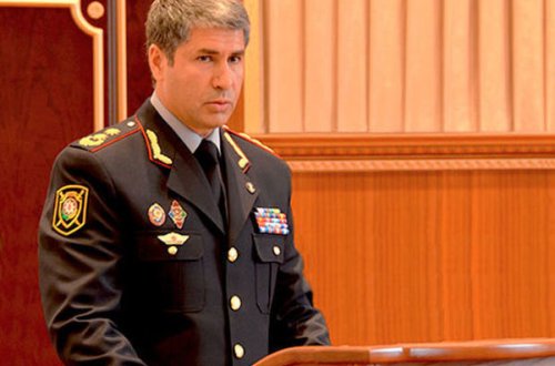 Vilayət Eyvazov parlamentdə hesabat verir