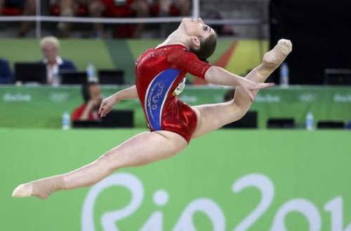 Гимнастов обяжут носить атрибуты государства