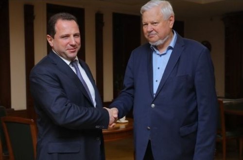Тоноян и Каспршик обсудили Карабах