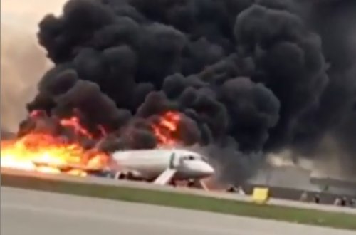 При пожаре на самолете в Шереметьево погибли 13 человек - ВИДЕО - ОБНОВЛЕНО