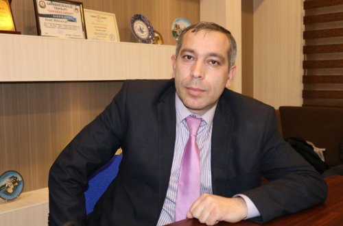 Dəvədən Əli İnsanovu soruşsaq...