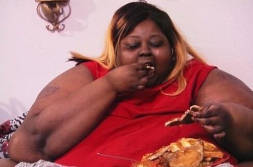 300 kiloqram çəkisi olan qadın arıqlamağa qərar verdi, evə qayıdanda gördüklərindən şoka düşdü - foto