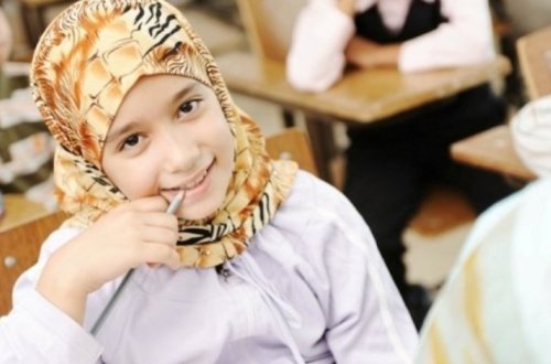 В российских школах установили запрет на ношение хиджабов