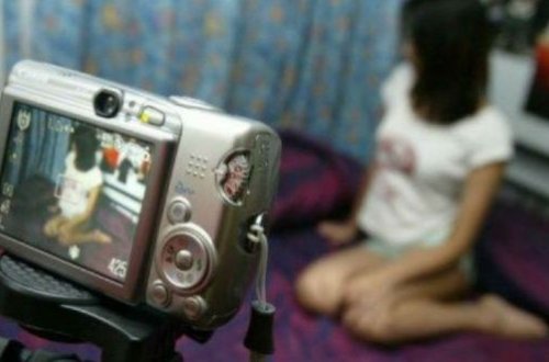 Жительница Баку платила мужчине за молчание