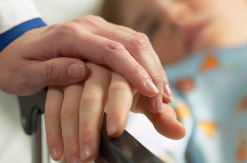 Пострадавший при ДТП в Сальяне школьник перенес экстренную операцию