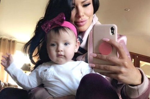 16 yaşında ana olan qadının bu FOTOLARI görənləri heyrətləndirir