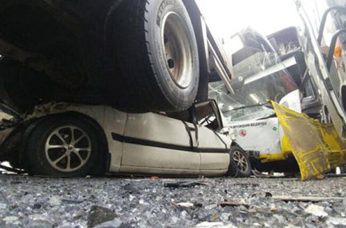 Bakı-Sumqayıt yolunda qorxunc hadisə - Sürücü görün nələr etdi - VİDEO