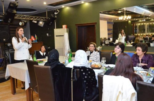 Qənirə Paşayeva şəhid ailələrimiz və Qarabağ qaziləri ilə iftar süfrəsində görüşüb