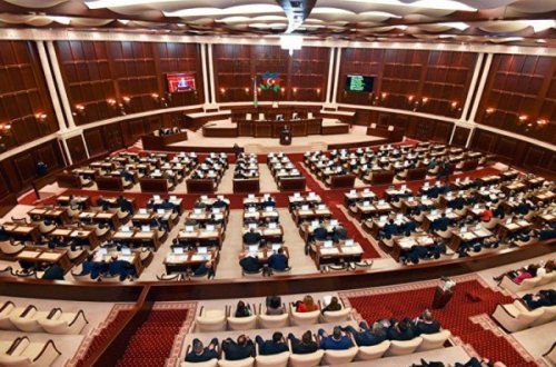 Deputatlara verilən vəsait iki dəfə ARTIRILDI