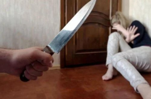 Bakıda ailəli bacısını başqa kişi ilə tutan qardaş dəhşət saçdı - TƏFƏRRÜAT