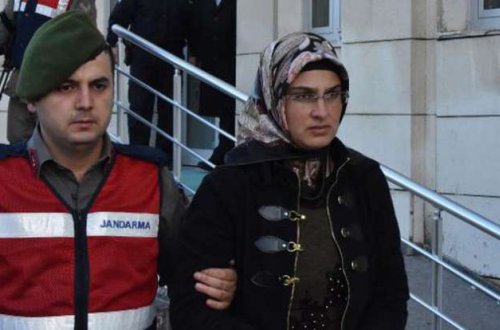 DƏHŞƏT! Ərini sevgilisinə öldürtdürüb –Üstündən çay içdilər