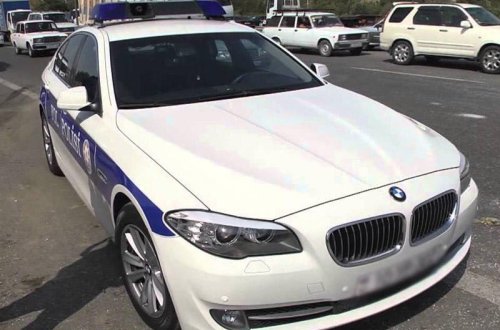 Yol polisi saxlayan zaman sürücülərin əzbər bilməli olduğu 10 bənd